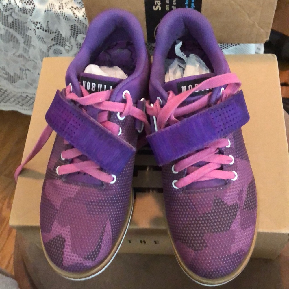 PURPLE CAMO LIFTER (WOMEN'S)
6